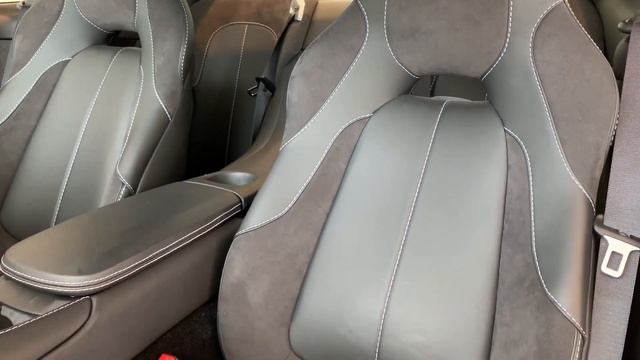 Aston Martin Vanquish S Finished In Ceramic Grey смотреть онлайн