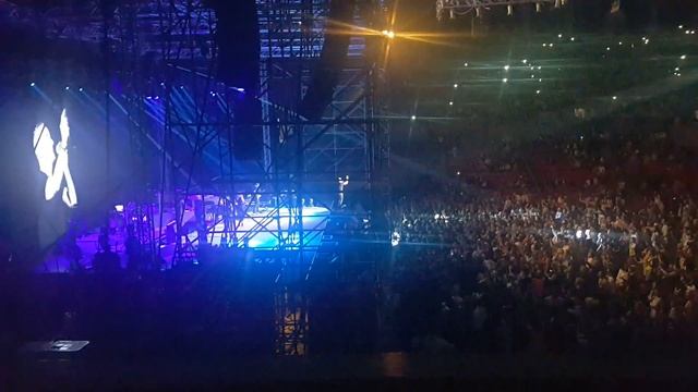 Eros Ramazzotti a Tbilisi. Se bastasse una canzone смотреть онлайн