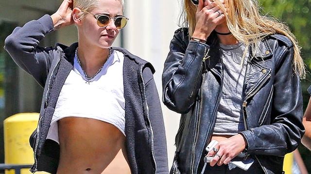 Kristen Stewart's Girlfriend 2017- Stella Maxwell смотреть онлайн