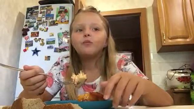 Кушаю яичницу. М. смотреть онлайн