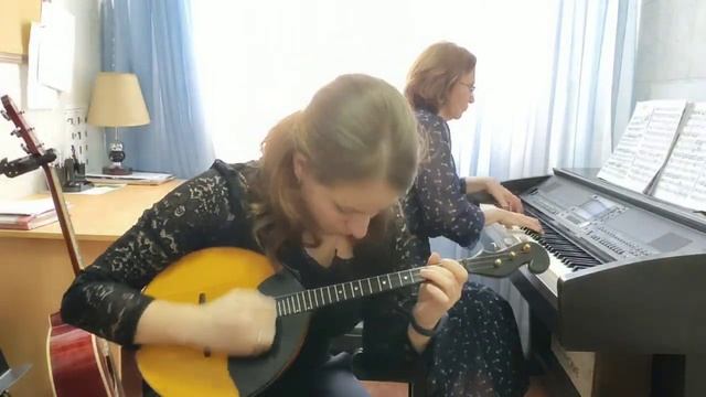 Дмитриева Ольга Сергеевна, Дрогалова Любовь Ташбоевна. Коробейники в обр. А.Цыганкова смотреть онлайн