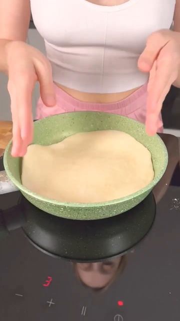 Простая и вкусная пицца! на сковородке за 10 минут!