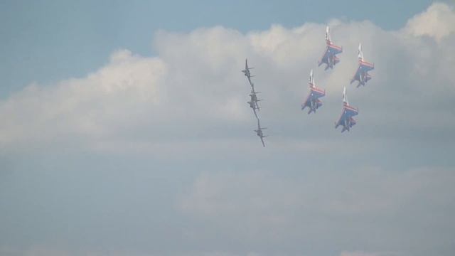 Авиа Шоу в Самаре. День государственного флага России 22.08.2015