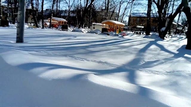 Омар Акрам.Зима.Прогулка по саду. смотреть онлайн