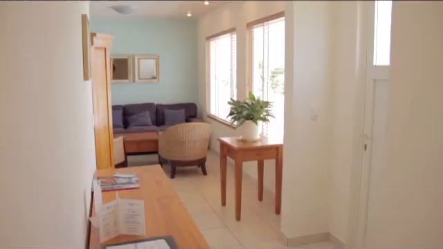 Ocean 105, Aruba Apartments 30 feet away from the beach, with no lines or crowds смотреть онлайн