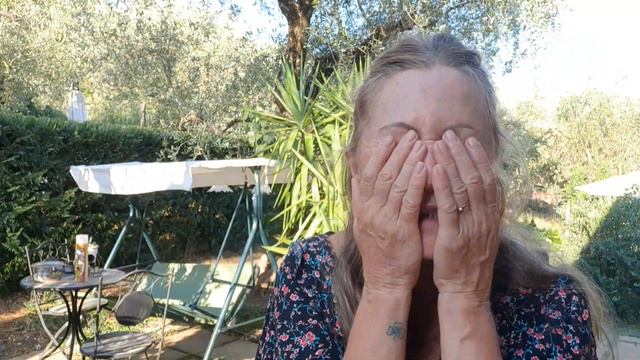 Пополнение в семействе, идём в теплицу, перевалка роз. смотреть онлайн