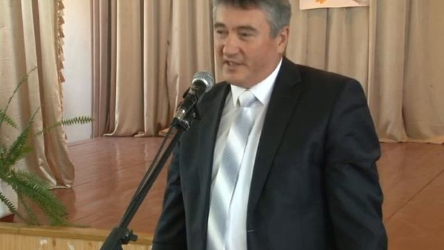 ДЕНЬ ВЧИТЕЛЯ СТАВИЩЕ смотреть онлайн