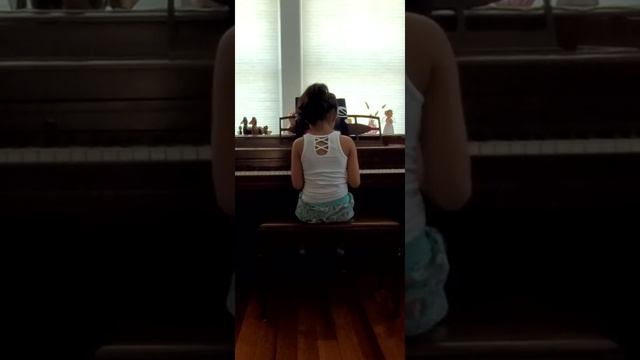 Alena plays piano and sings at the same time for a music video. It's a practice. смотреть онлайн