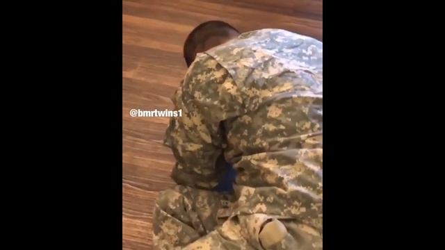 Yikes: Soldier Returns Home From Afghanistan To Surprise His Cheating Wife! смотреть онлайн