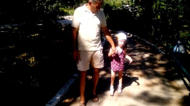 Прогулка по Биостанции.Послушайте цикад😋 смотреть онлайн