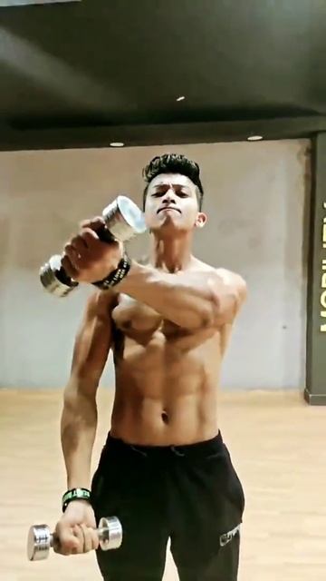 Cute Teen Bodybuilder Workout Video #shorts #shortfeed смотреть онлайн
