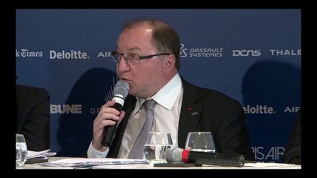 PARIS AIR FORUM A quoi ressemblera la guerre du futur ? смотреть онлайн