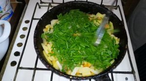 Жареная картошка с зелёным луком, вкуснее фри!