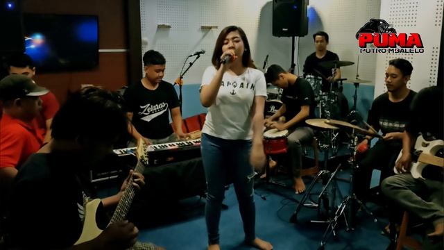 PERLAHAN (COVER) vocal: Intan Margaretha #perlahan #putrombalelo #puma #dangdut смотреть онлайн