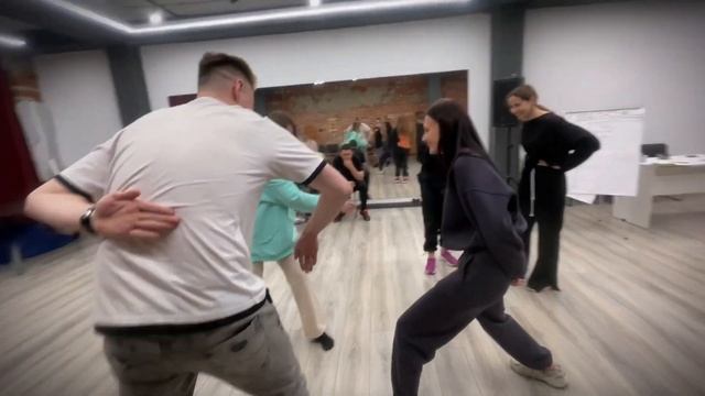 День из жизни забытого блогера. Заперли в метро/ Встретил Ранеток смотреть онлайн
