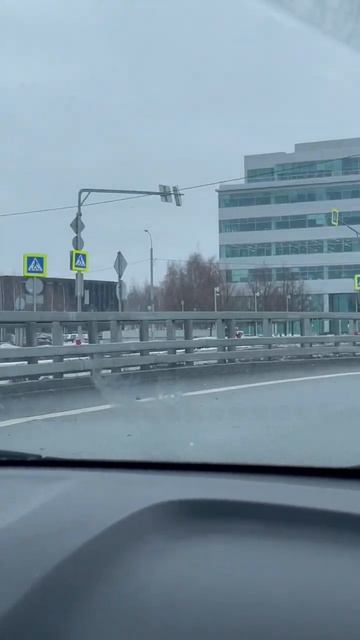 Дороги в Москве. Район Крылатское. Январь 2023. Россия. Russia. Moscow. The roads. January 2023 смотреть онлайн