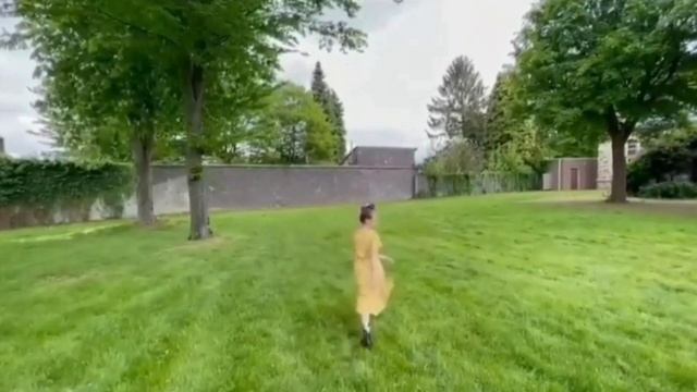 @EmmaKokOfficial singing Dancing Queen - ABBA смотреть онлайн