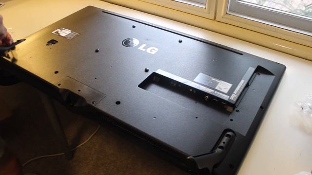 LG 40UB800T 40" UHD TV Unboxing & Preview смотреть онлайн