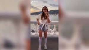 Как менялась Валя Карнавал!..