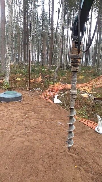 Бурение и Бутование заборных #столбов смотреть онлайн