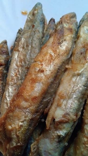 🥗🐟 #приготовление #салат #овощи #помидоры #огурцы #зелень #рыба #мойва #обед #вкусно #shorts смотреть онлайн