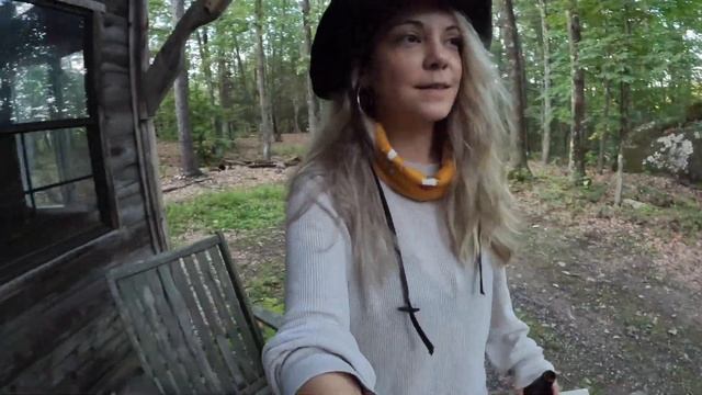 Life Updates & Cooking Wild Mushrooms At A Cabin In The Woods | New Paltz, New York - Vlog 4