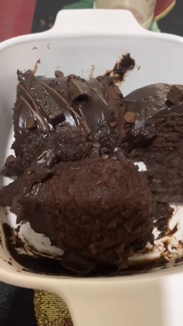 TRIPPLE CHOCOLATE ROLL#asmr #shorts #redribbon#cake смотреть онлайн