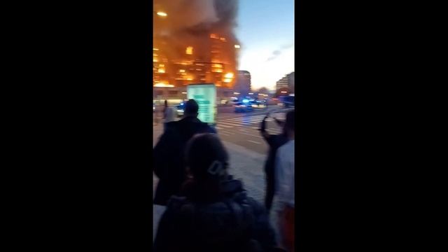 Пожар на Новом Кампанаре Валенсия 22-02-24 смотреть онлайн