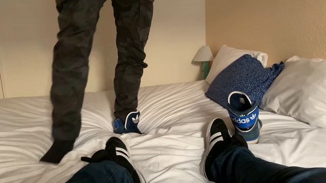 The Meeting 1 - 02 - Alex trampling on the bed while having footsie fun смотреть онлайн