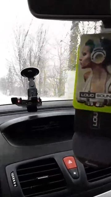 KICX GORILLA BASS E 12 смотреть онлайн