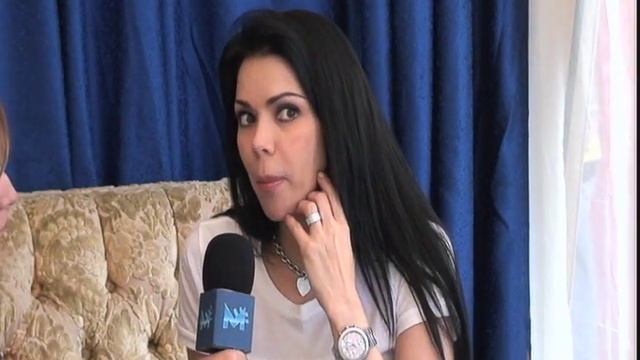 Entrevista Astrid Carolina Herrera 2/2 смотреть онлайн