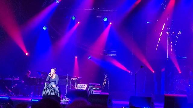 Елена Ваенга. БКЗ Октябрьский 27.07.2023г. смотреть онлайн