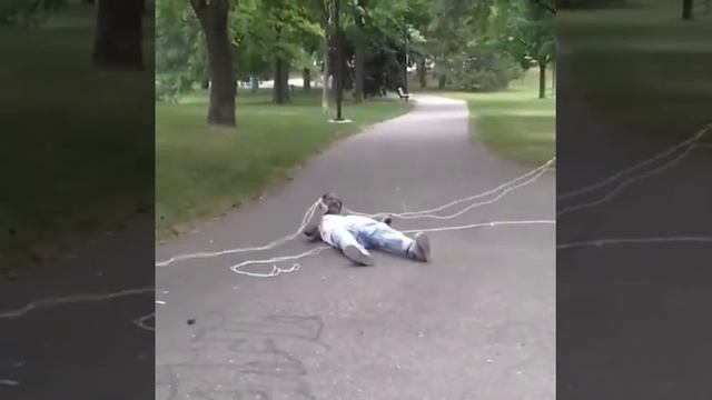 Когда вообще пофиг на эти их веревки 😂 смотреть онлайн