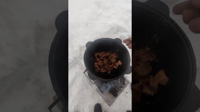Казан кебаб с говяжими рёбрышками смотреть онлайн