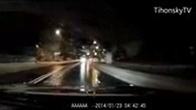 Беспредел на Украине Беркут крушит автомобили смотреть онлайн