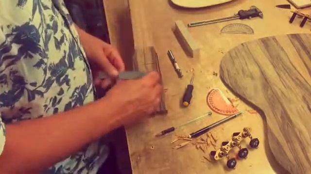 Flamenco guitar build, preparing the headstock. смотреть онлайн