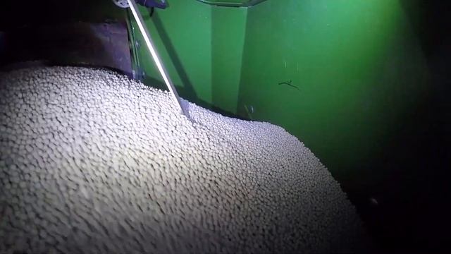 AMAZONE ZG-TS 10001 Aufbaustreuer mit John Deere R4038 смотреть онлайн