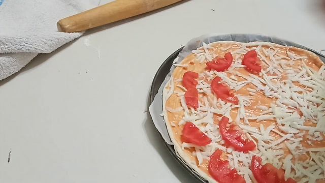 ням ням, приглашаю на пицу смотреть онлайн