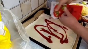 Вкусная пицца из слоёного теста.