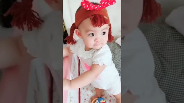 Alena learning to stand смотреть онлайн