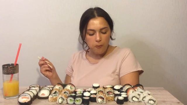 72 СУШИ 🍣/РОЛЛЫ за раз?/MUKBANG/MARI K.