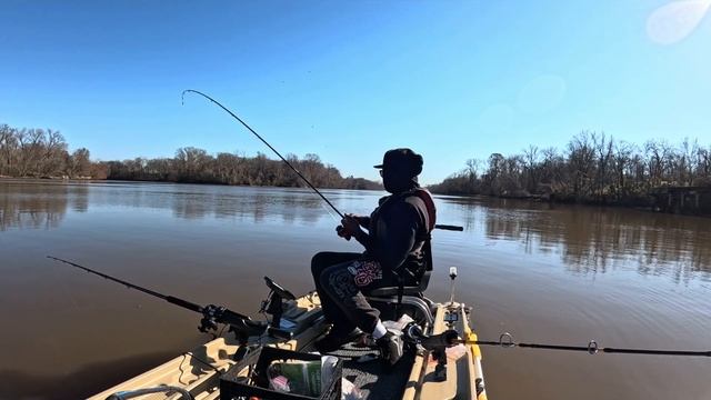 Pelican Bass Raider 10e with my Gopro 12 Black set-up. First time on the water!!! смотреть онлайн