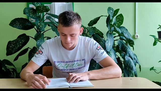 Лыщик Максим Чытаем Максіма Танка разам смотреть онлайн