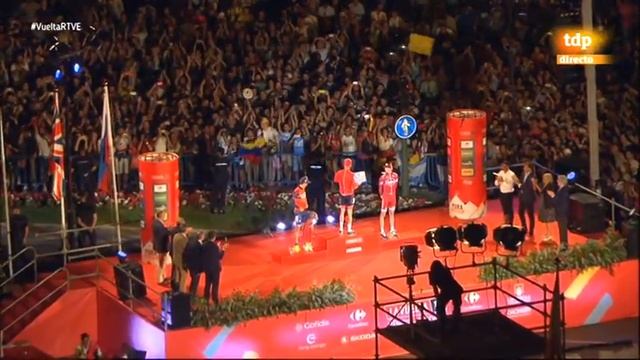 CHRIS FROOME EN EL PODIUM DE LA VUELTA ESPAÑA 2017 смотреть онлайн