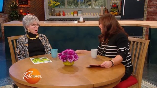"West Side Story" Actress Rita Moreno's Answer to Best Kisser Question Totally Made Rach Blush смотреть онлайн