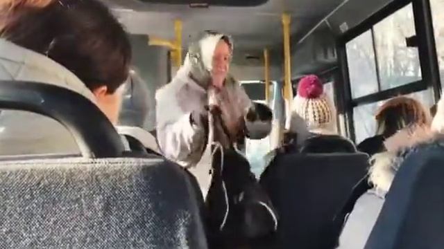Бабуля в маршрутке. #ПРИКОЛ смотреть онлайн
