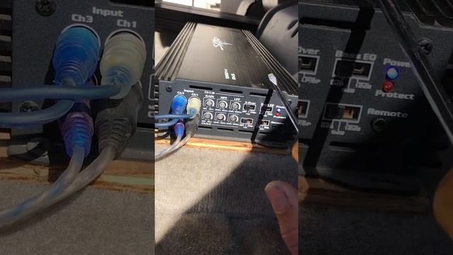 Como agustar un amplificador de 4 canales skar audio смотреть онлайн