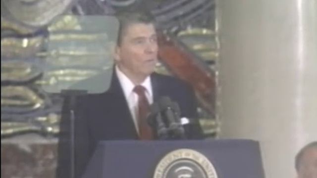 President Ronald Reagan Address to Moscow University смотреть онлайн