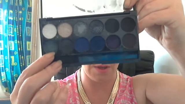 Sleek MakeUp Eyeshadow Palettes Review