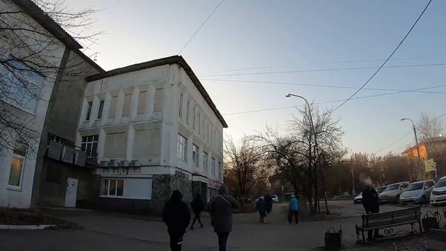 Загнал корову соседу в огород, да на медкомиссию в Шелехов поехал смотреть онлайн